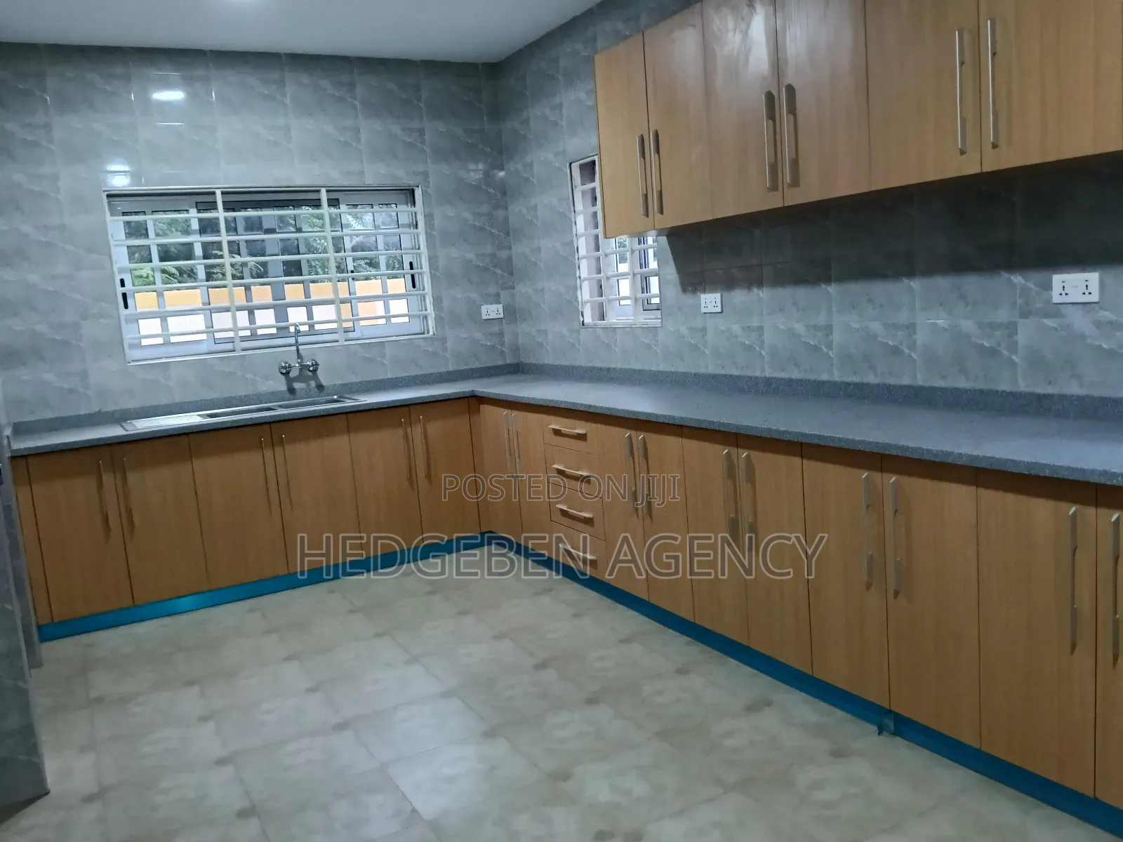 4bdrm House in Adenta for rent