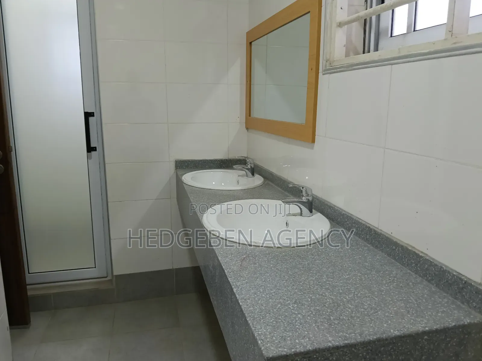4bdrm House in Adenta for rent