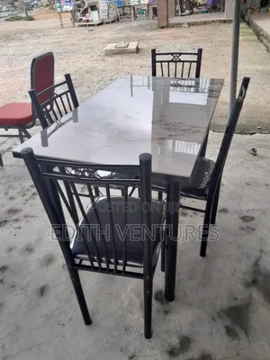 Partizan Grop Dining Set