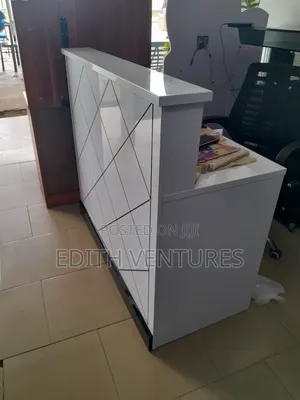Chemistry Reception Desk