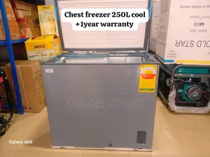 Basement Goldstar 250l Chest Freezer Cool