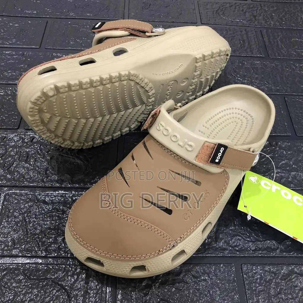 Crocs Yukon Clogs