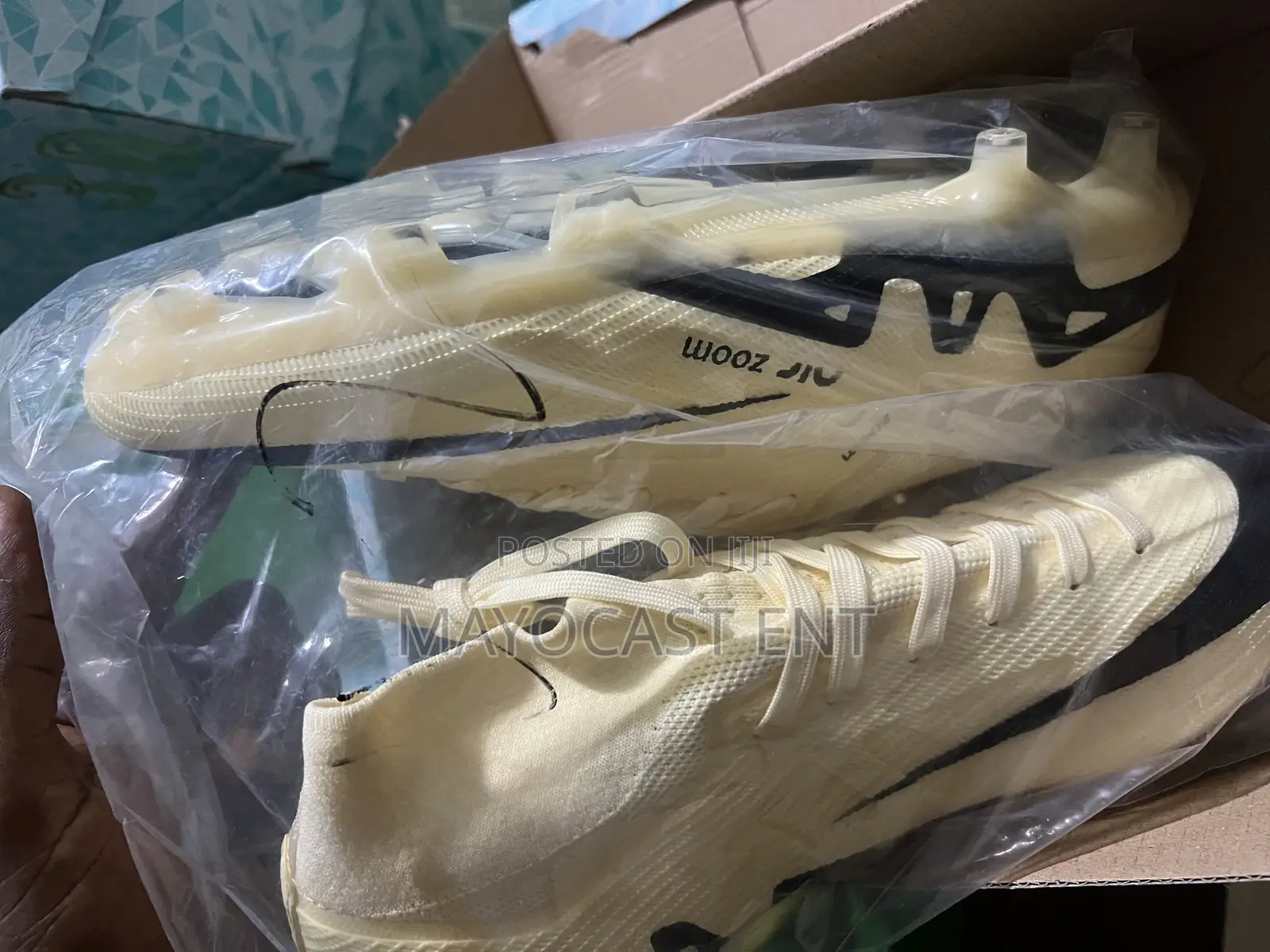 Turf Football / Soccer Boot Size 40,41,42