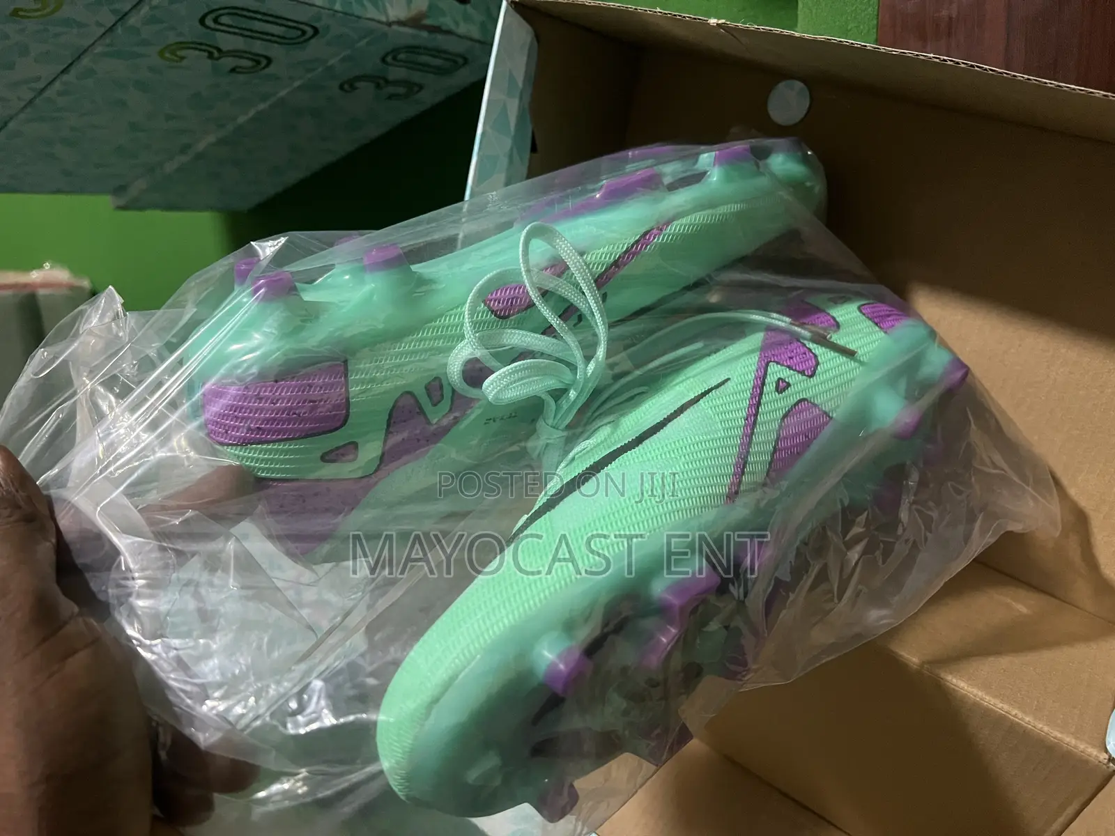 Turf Football / Soccer Boot Size 40,41,42