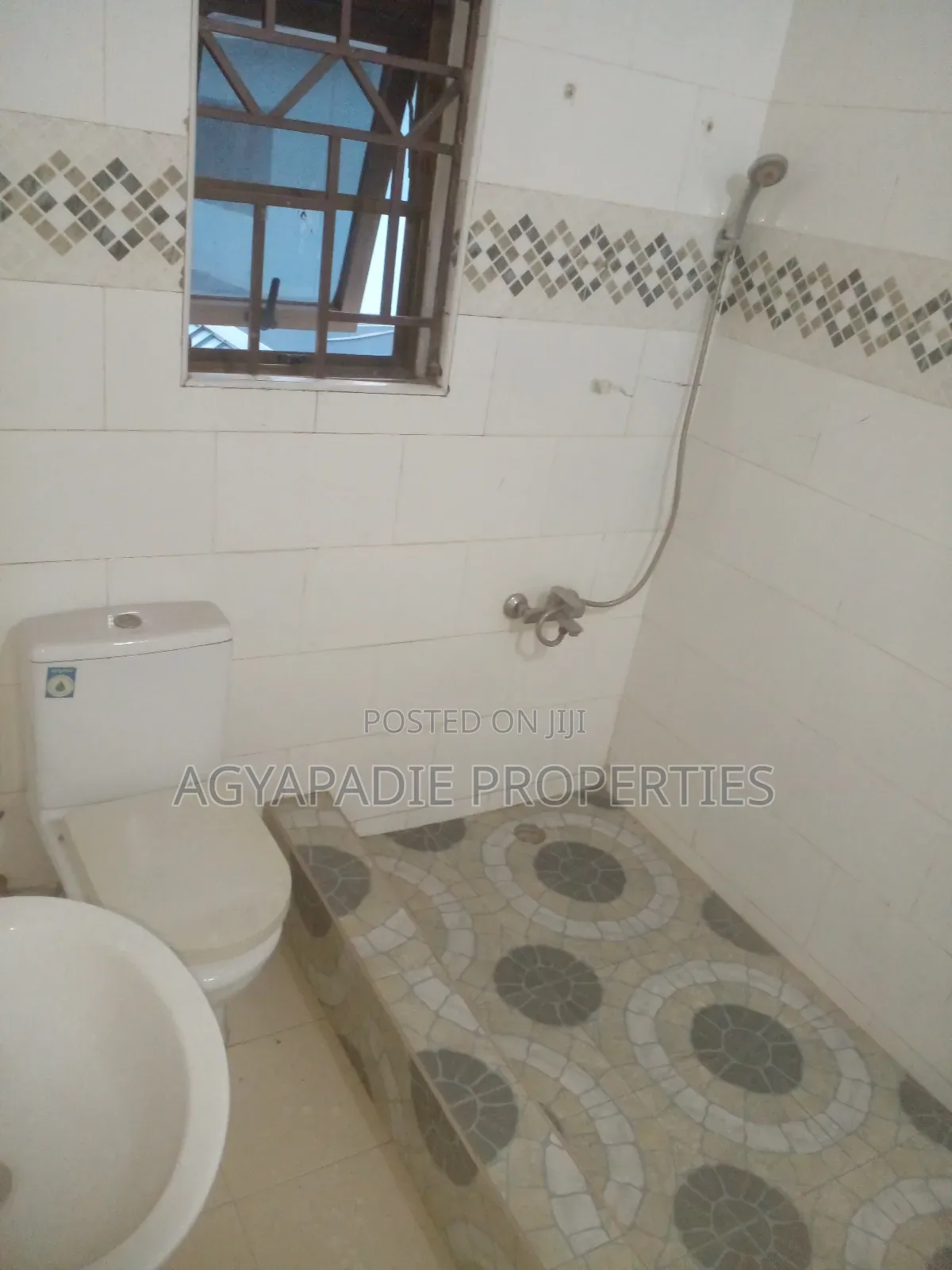 2bdrm Apartment in Agyapadie Properties, Achimota for rent