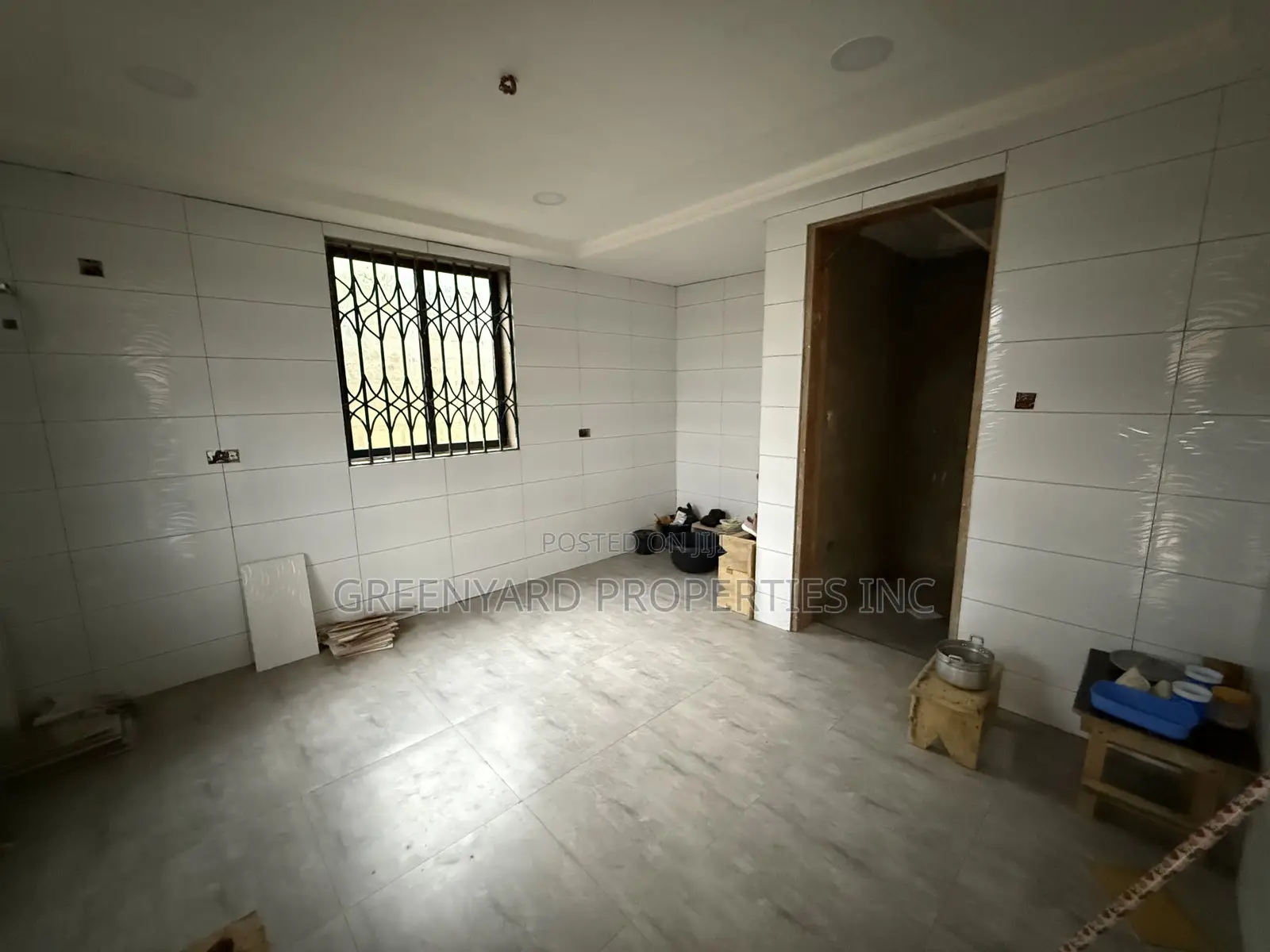 4bdrm Mansion in Mayera, Pokuase for sale