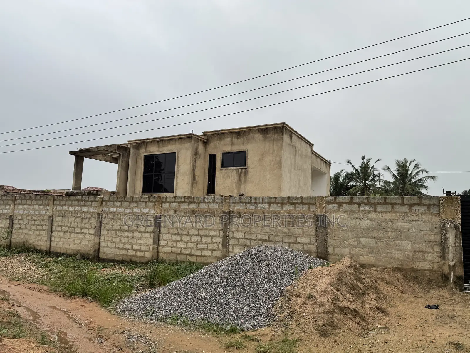 4bdrm Mansion in Mayera, Pokuase for sale