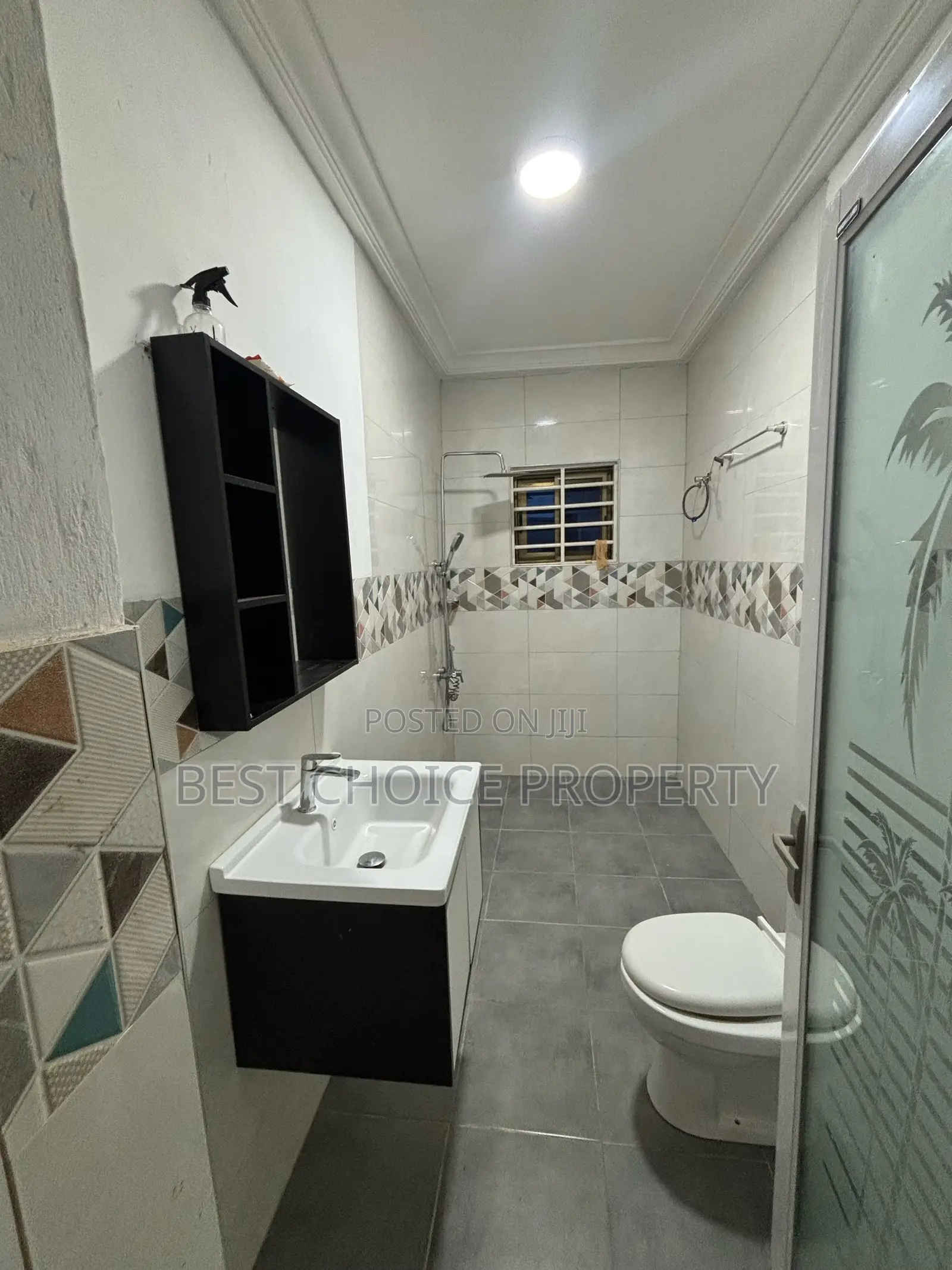 Executive Chamber and Hall Sc for Adenta New Legon