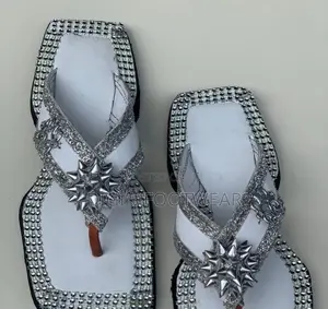White Adinkra Modern Chawchaw/Ahenema Slipper