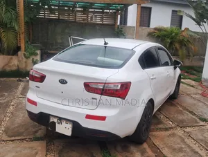 Kia Rio EX 4dr Sedan (1.6L 4cyl 6A) 2013 White