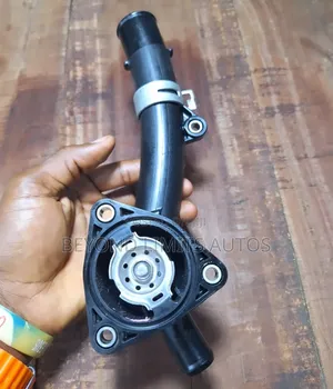 Toyota Lexus Water Intet Assembly With Thermostat Housing