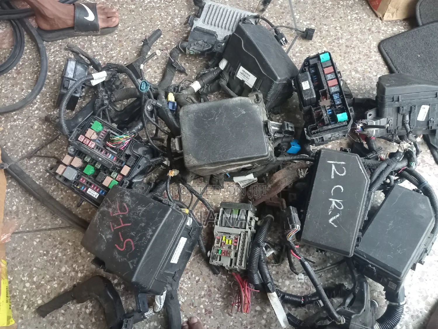 2012 Honda CRV Engine Fuse Box