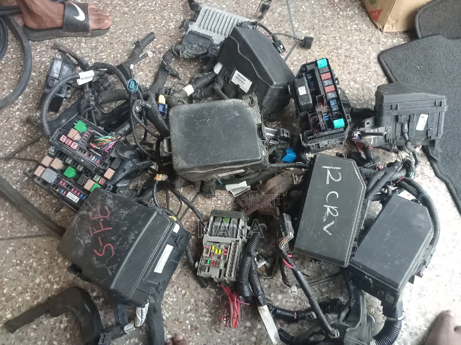 2012 Honda CRV Engine Fuse Box