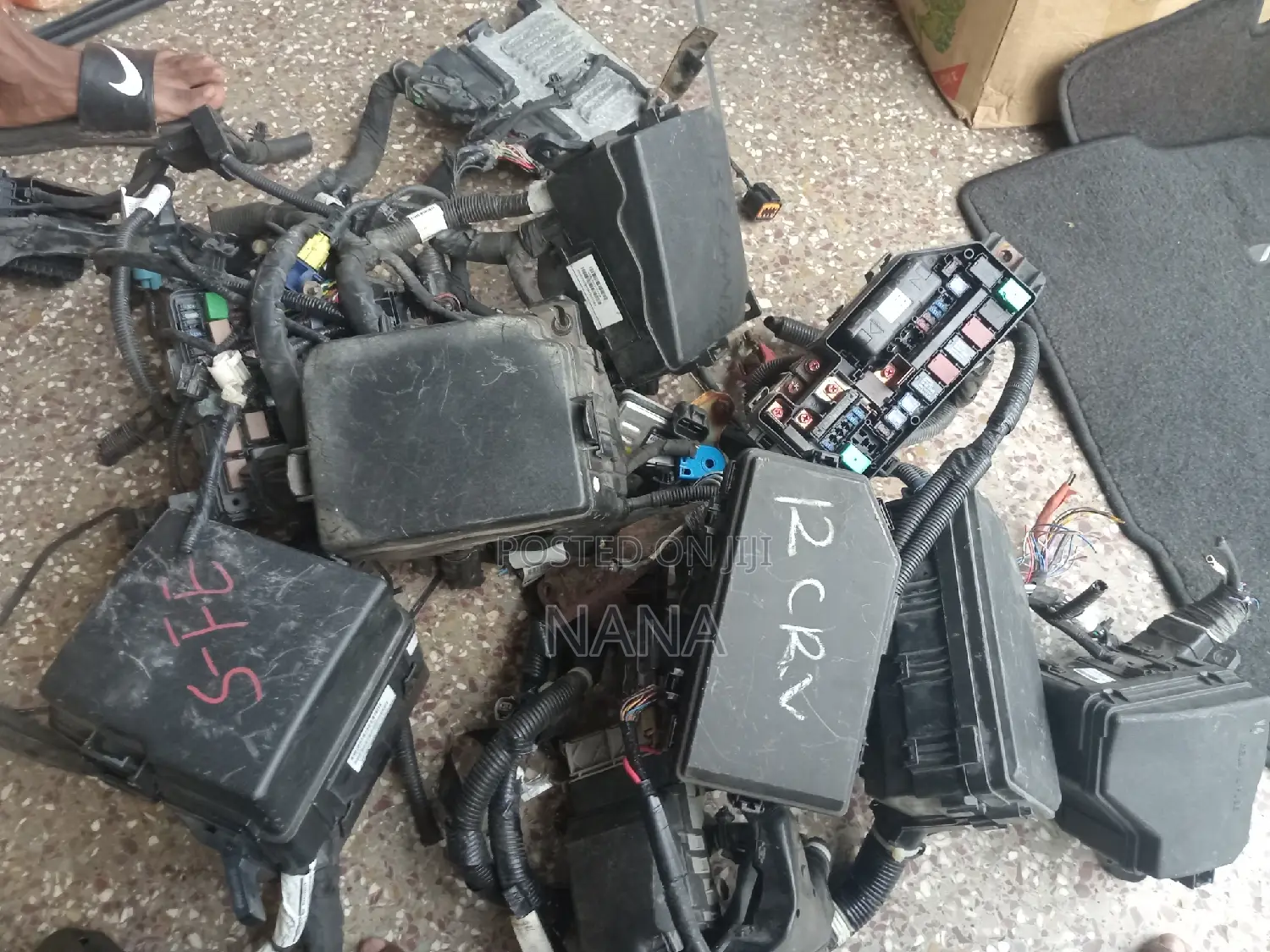2012 Honda CRV Engine Fuse Box