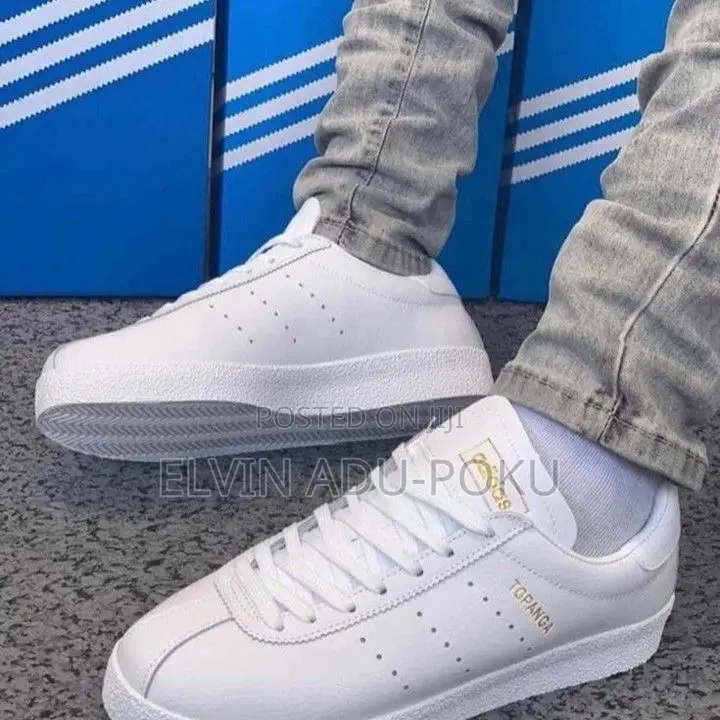 Topanga Unisex Sneaker Comes In White & Black , Swipe >>>>