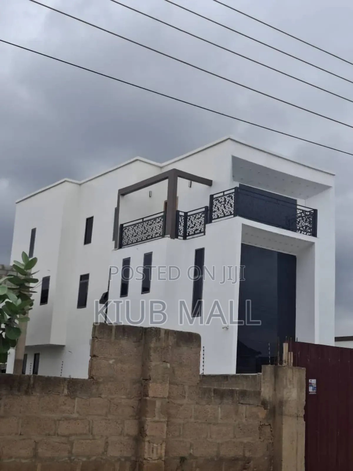 6bdrm Mansion in East Legon Hills, Nmai-Dzorn for sale