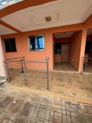 Chamber and Hall Sc for Rent at Adenta Frahfraha