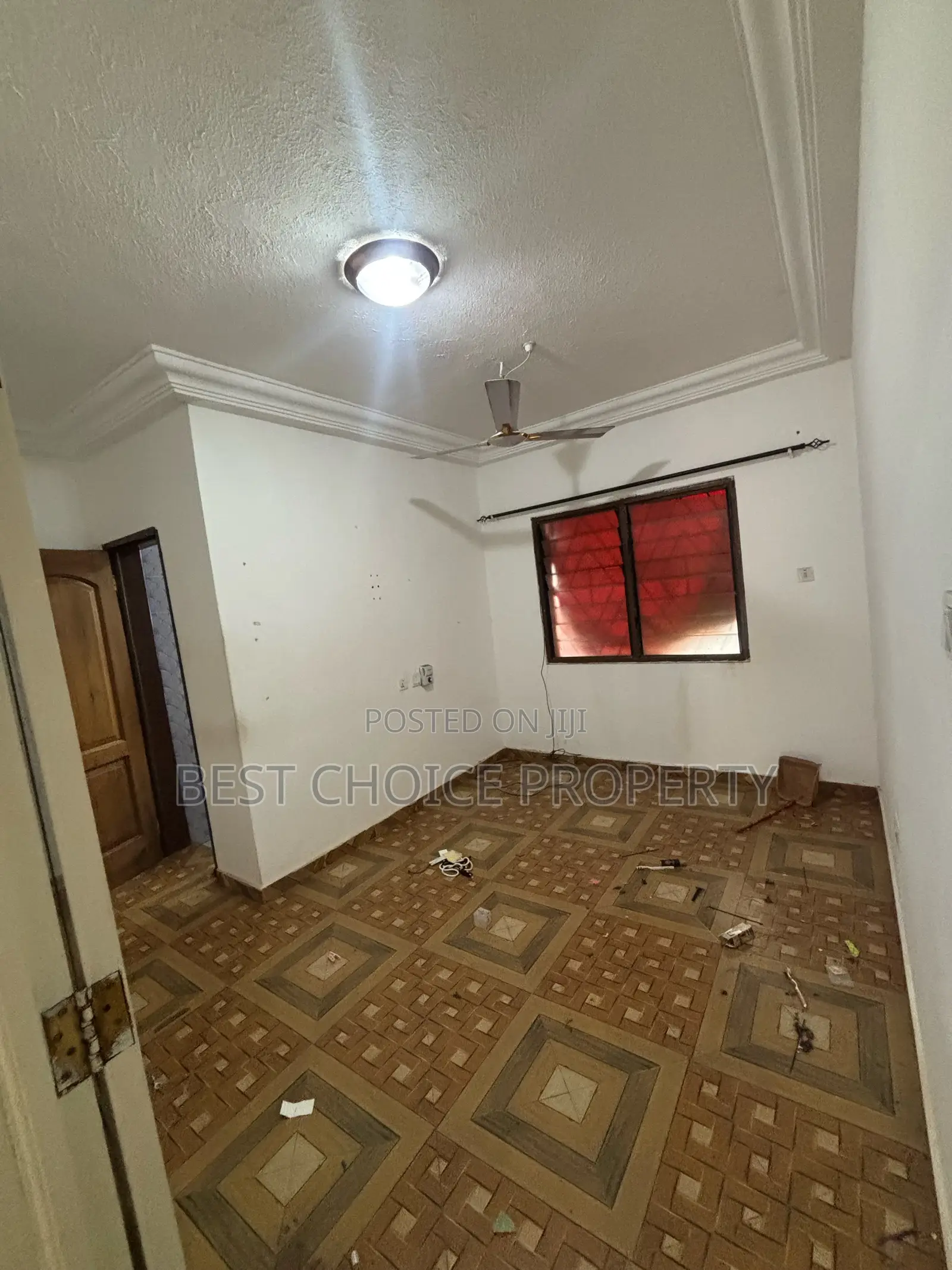 Chamber and Hall Sc for Rent at Adenta Frahfraha
