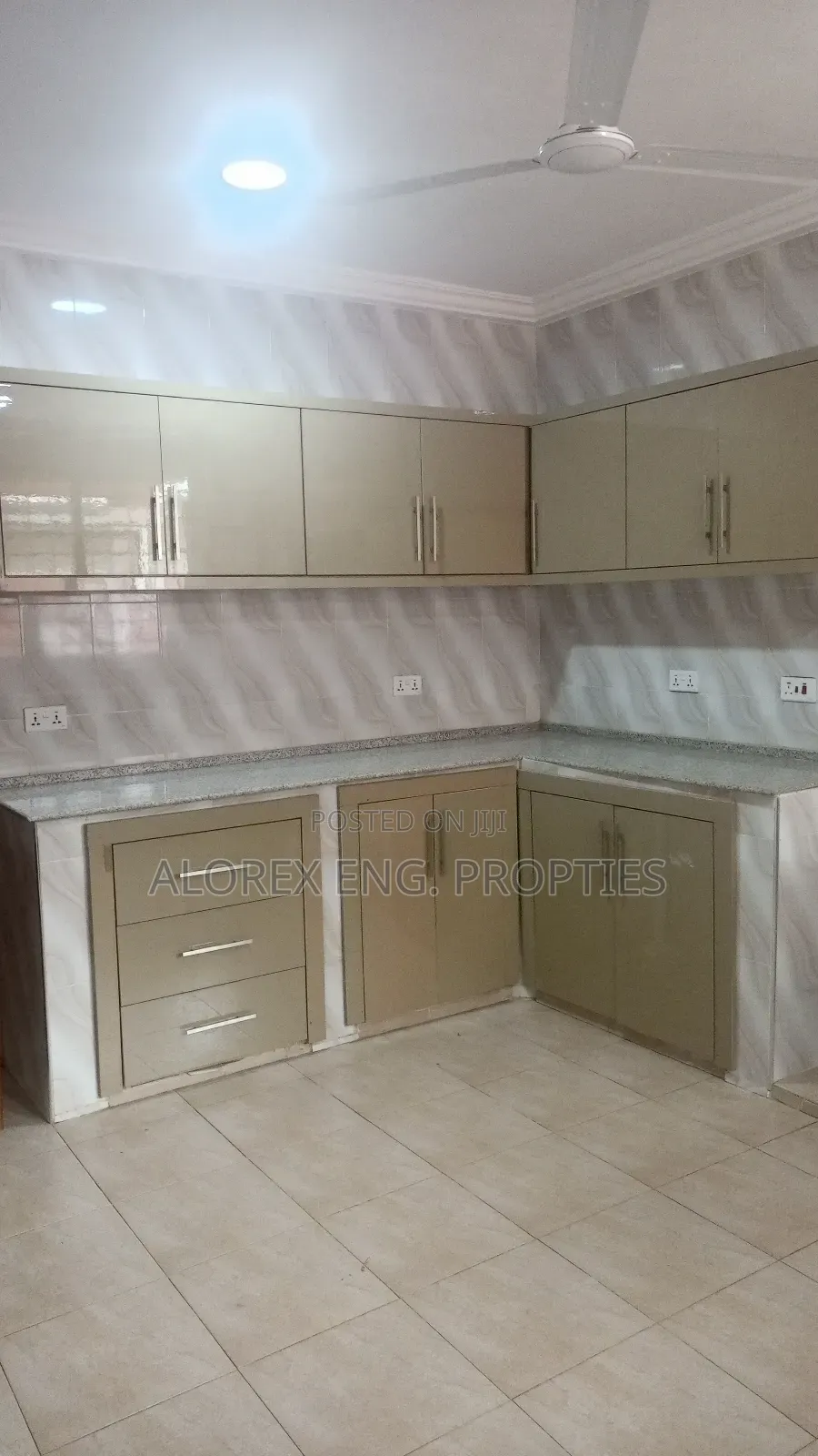 4bdrm House in $200,000, Oyarifa for sale