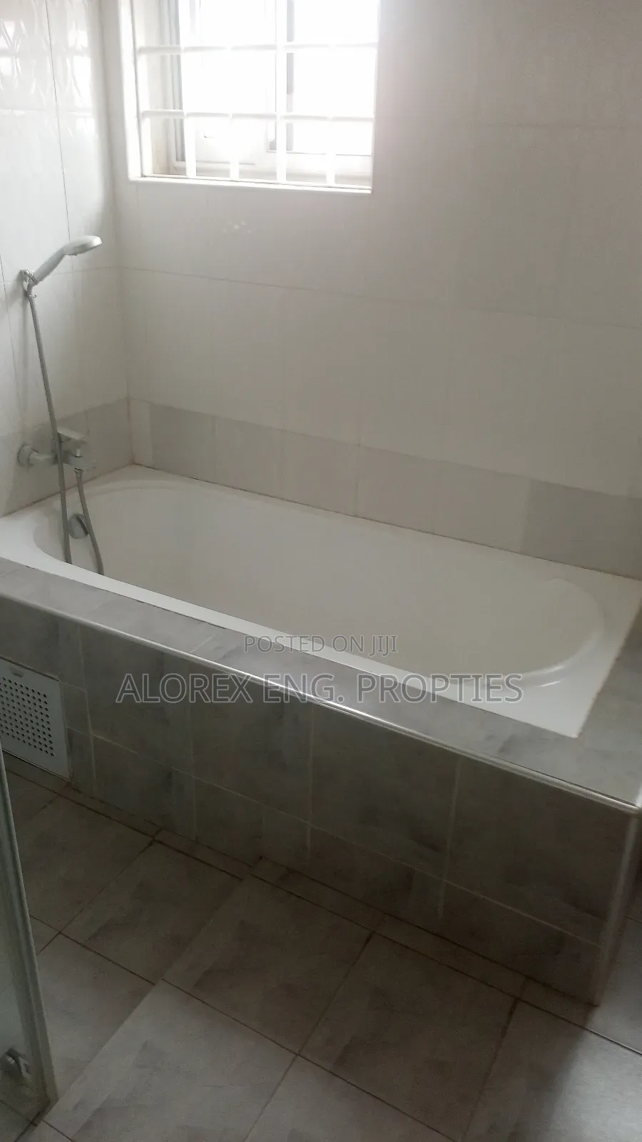 4bdrm House in $200,000, Oyarifa for sale