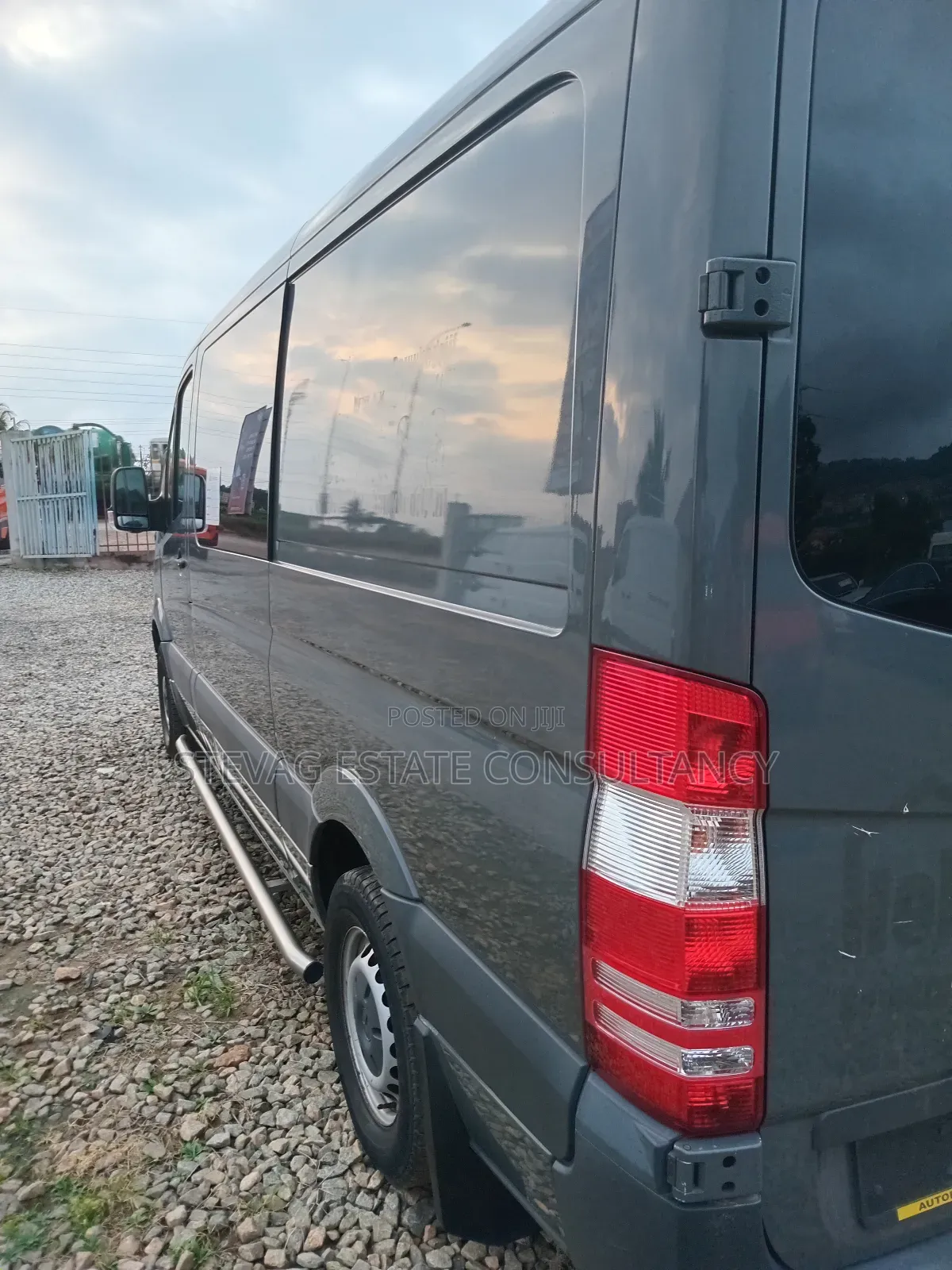 Mercedes-Benz Sprinter 2012 Orange