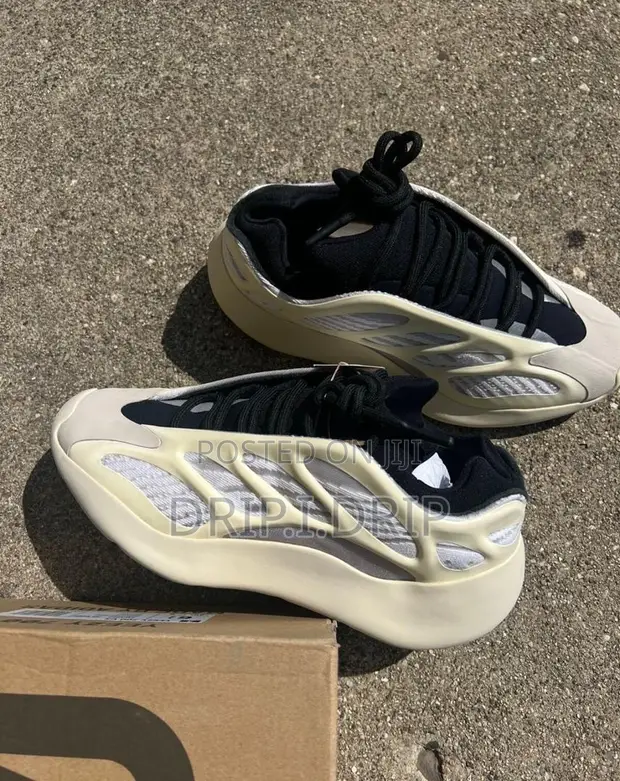 Adidas Yeezy Boost 700 Yeezy 700 V3 True To Size YEEZY 700 V3