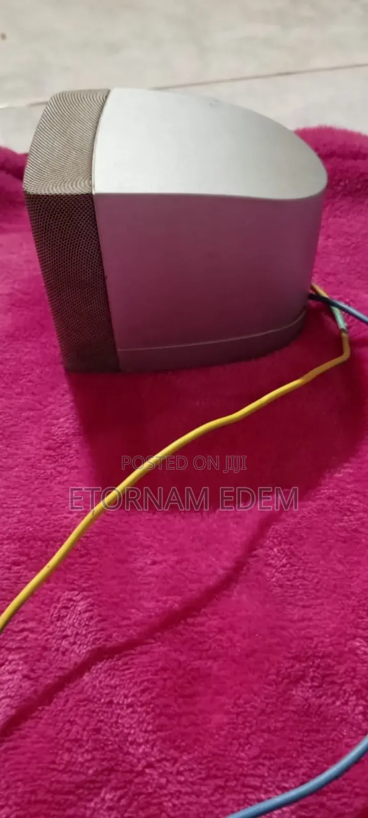 5 Bose Cube Surround Speakers