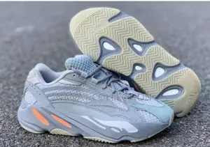 Men’S Yeezy Boost 700