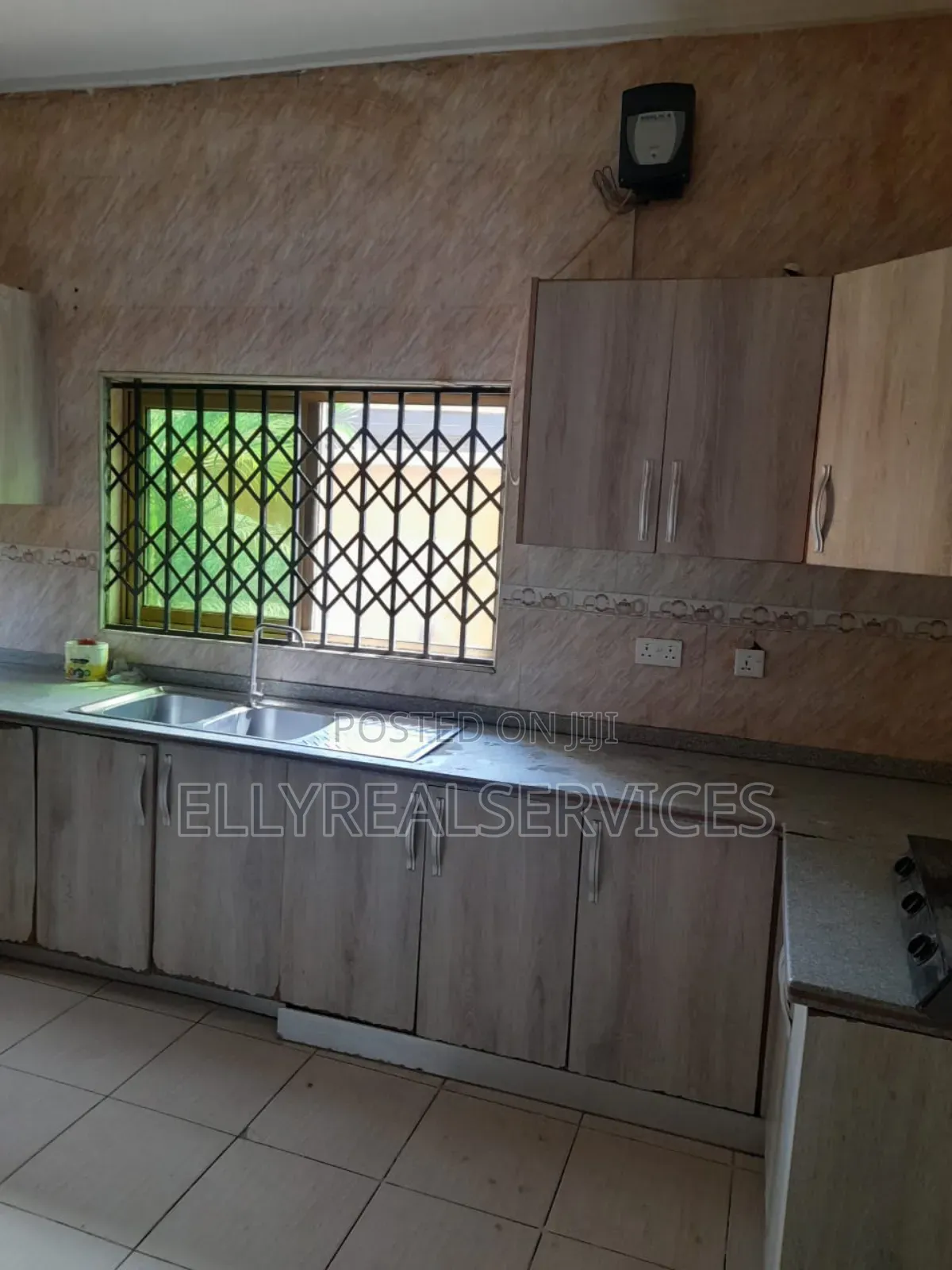 6bdrm House in Ellyrealservices, Adenta for rent