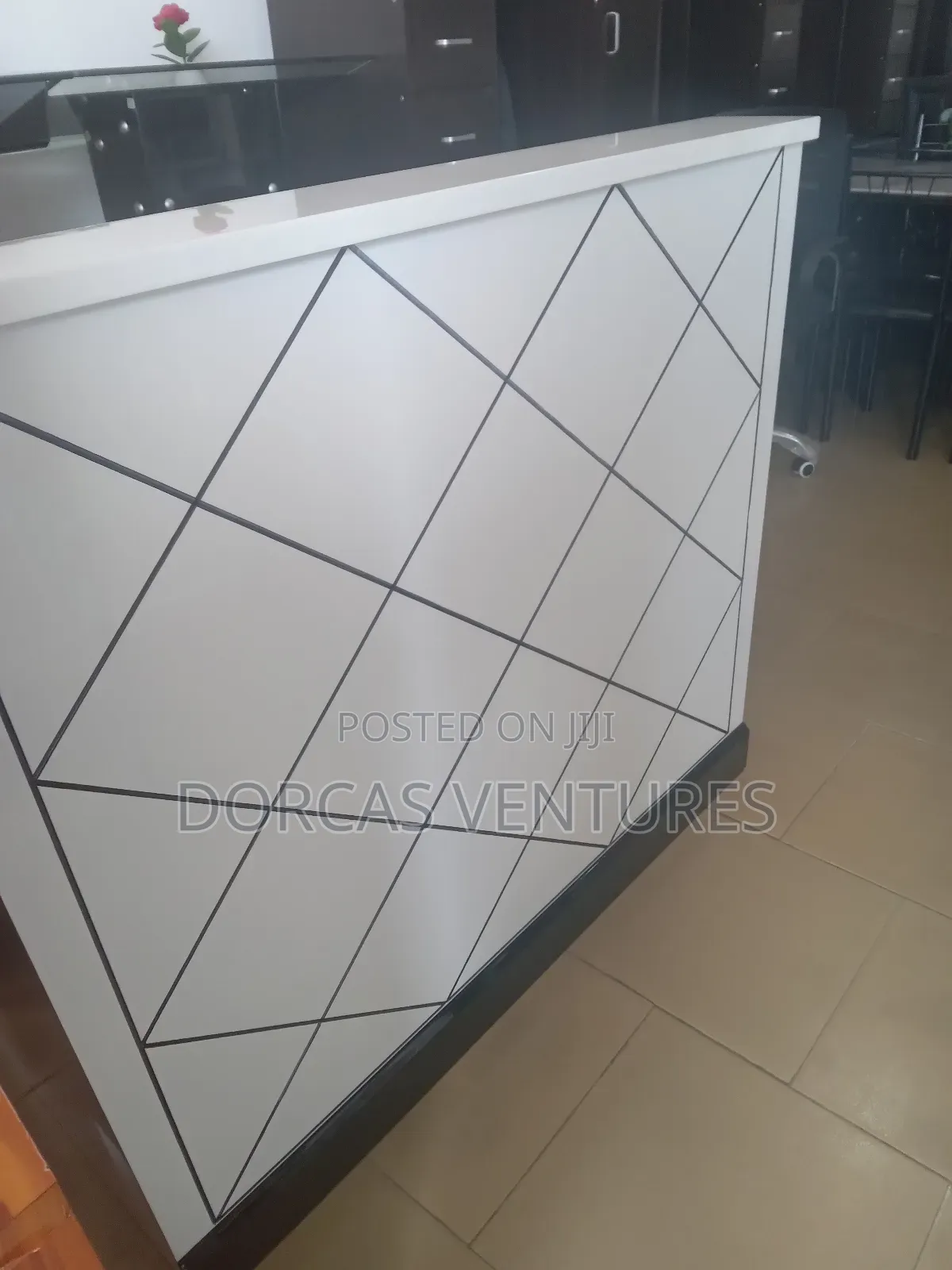 Perts Access Reception Desk