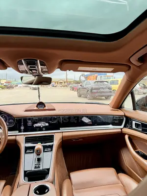 Porsche Panamera 4 Executive AWD 2019 Black