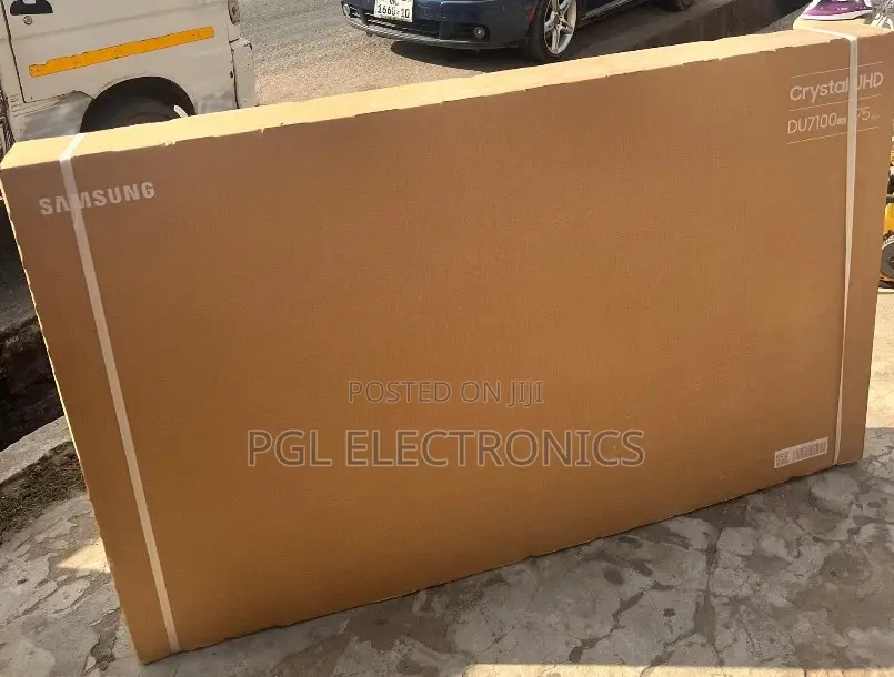 Samsung 75" Crystal Uhd Tv, 75u8072f, Purcolor Made in Europe Tv