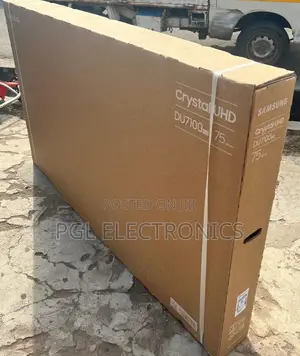 Samsung 75" Crystal Uhd Tv, 75u8072f, Purcolor Made in Europe Tv