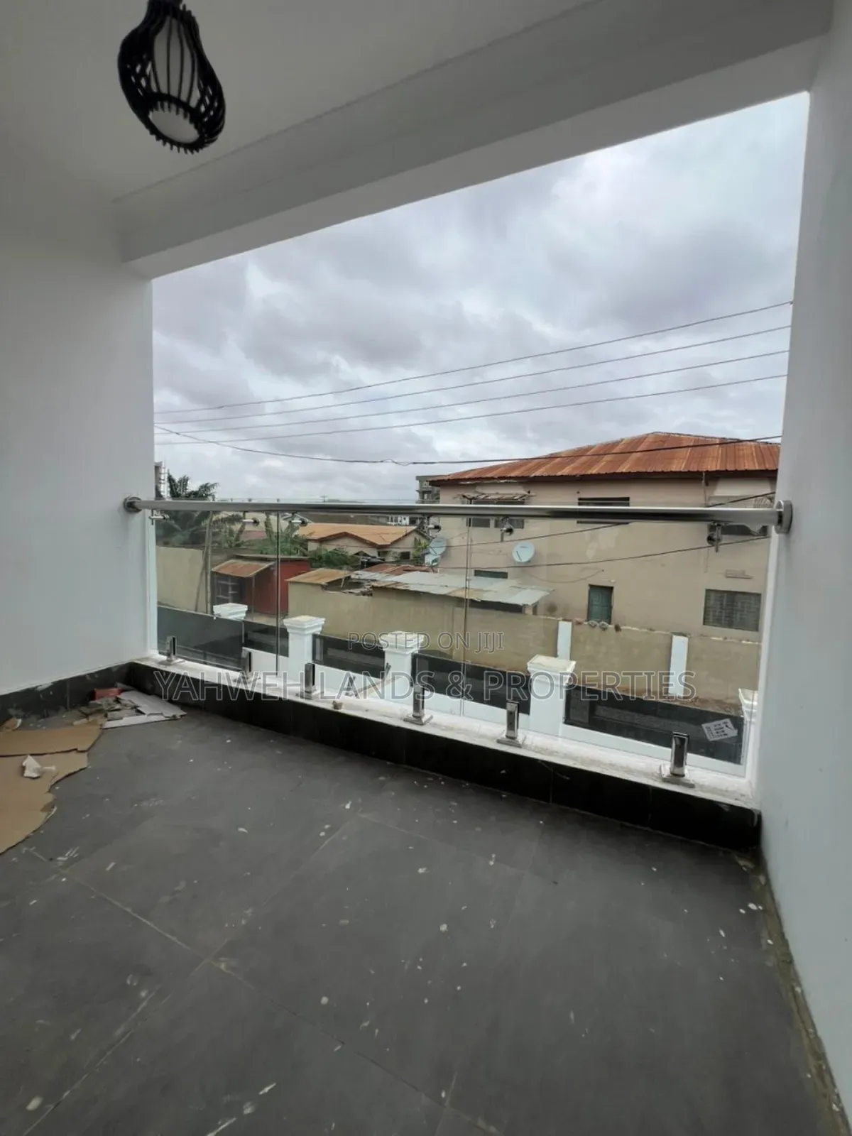 3bdrm House in Hfc Estate, Spintex for sale