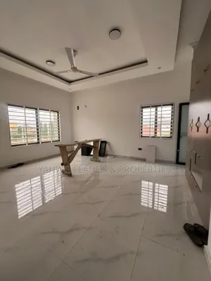 3bdrm House in Hfc Estate, Spintex for sale