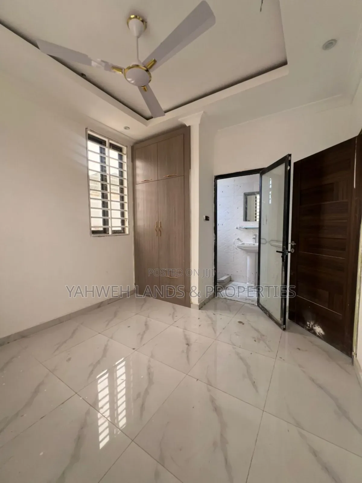3bdrm House in Hfc Estate, Spintex for sale