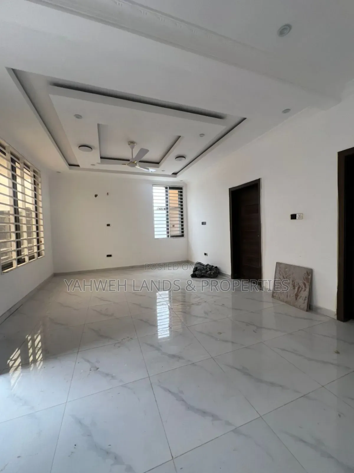 3bdrm House in Hfc Estate, Spintex for sale