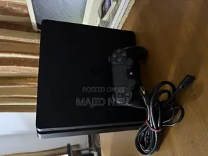  Playstation 4 Slim 1tb – Jailbroken + 15 Games Included!