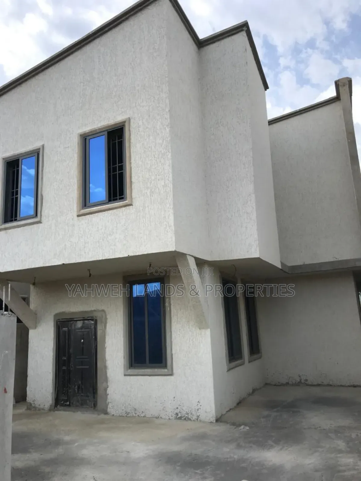 4bdrm House in Spintex for sale