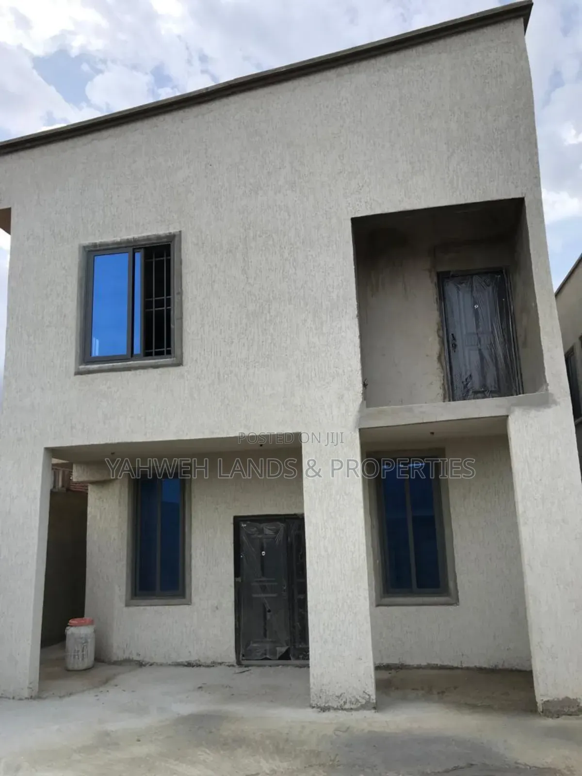 4bdrm House in Spintex for sale