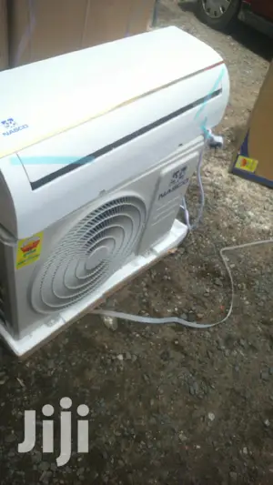 A Fast Cooling Nasco 1.5HP Airconditioner (Golden Design)