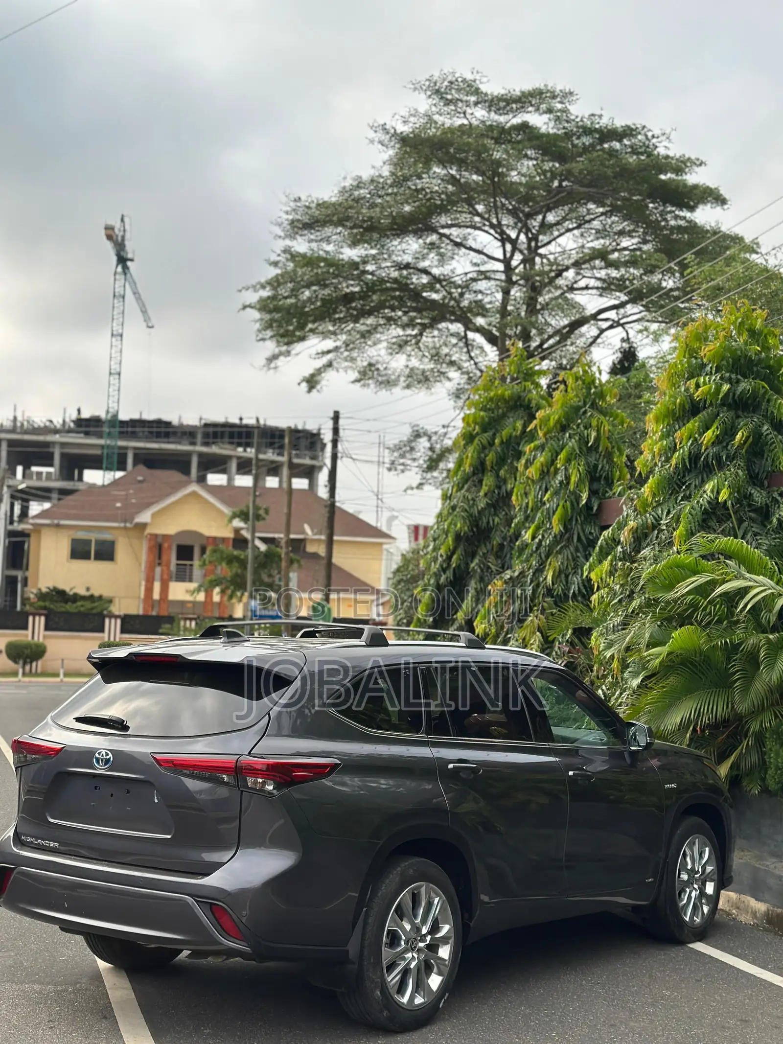 Toyota Highlander Limited AWD 2023 Gray