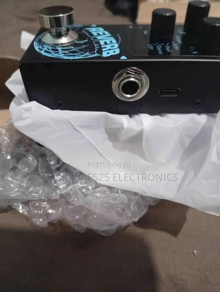 Reverb Guitar / Bass Effect Pedal