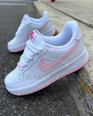 Nike Air Force 1 Pink Love