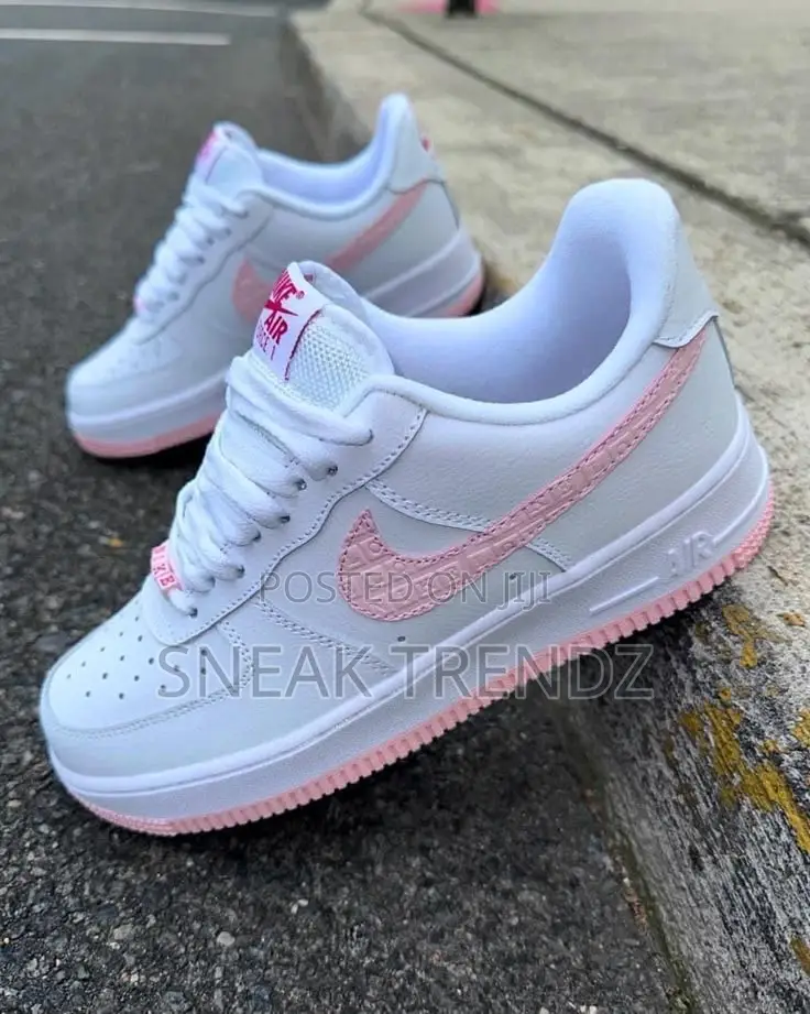 Nike Air Force 1 Pink Love