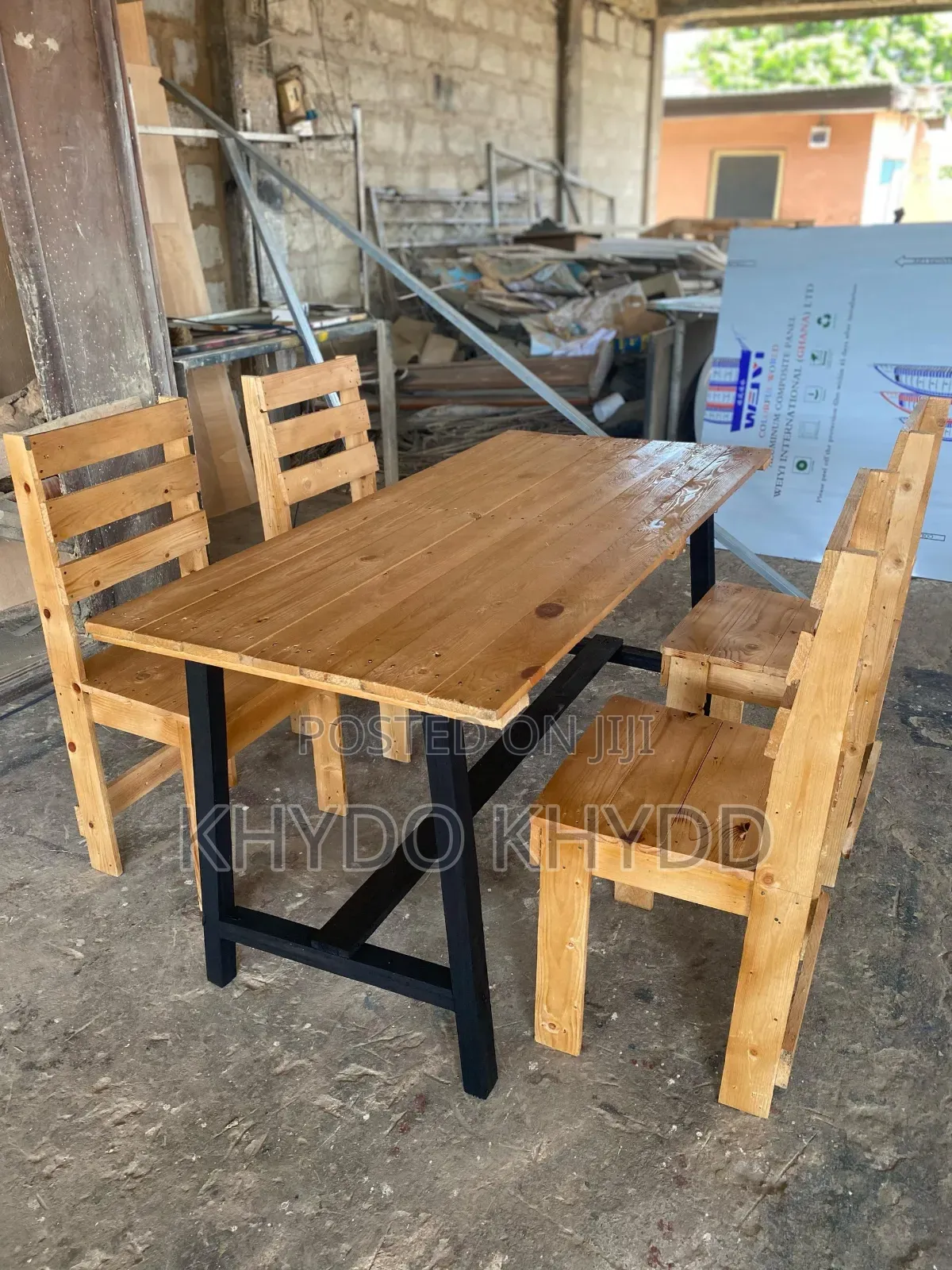 Dining Table Unit (Pallette Mode)
