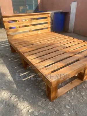 Strong Bed Frame (Pallet Mode)