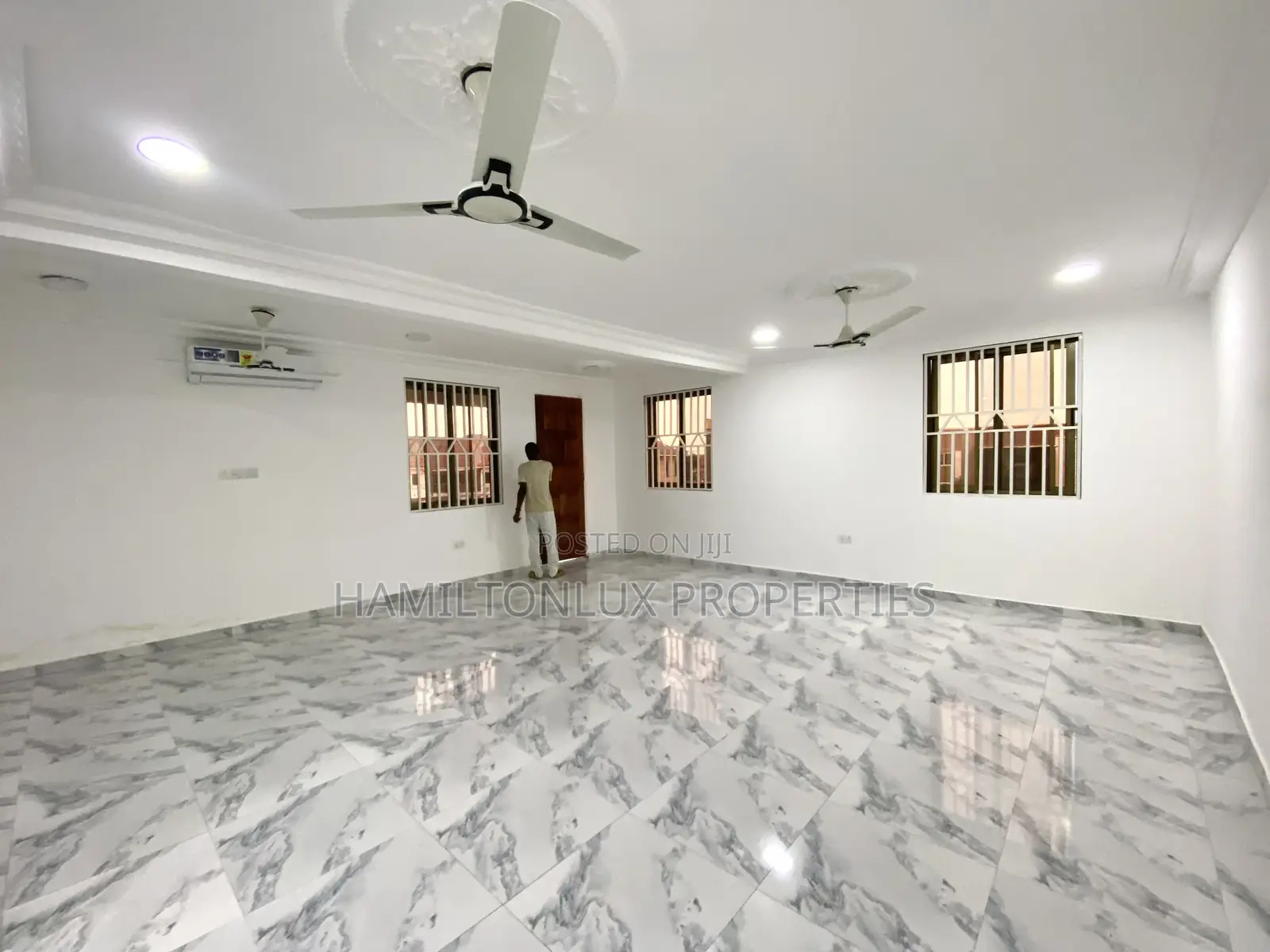 3bdrm Apartment in Tse Addo, Tseaddo for rent