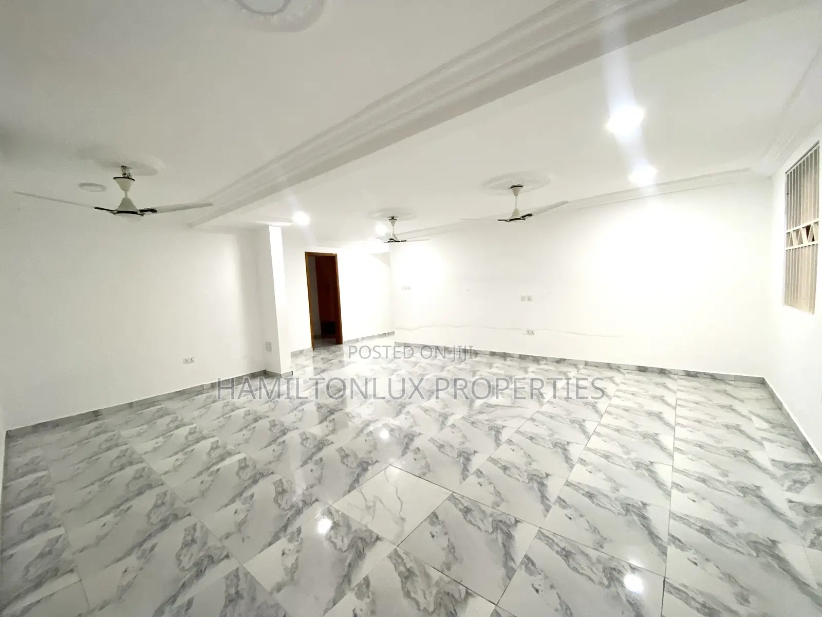 3bdrm Apartment in Tse Addo, Tseaddo for rent