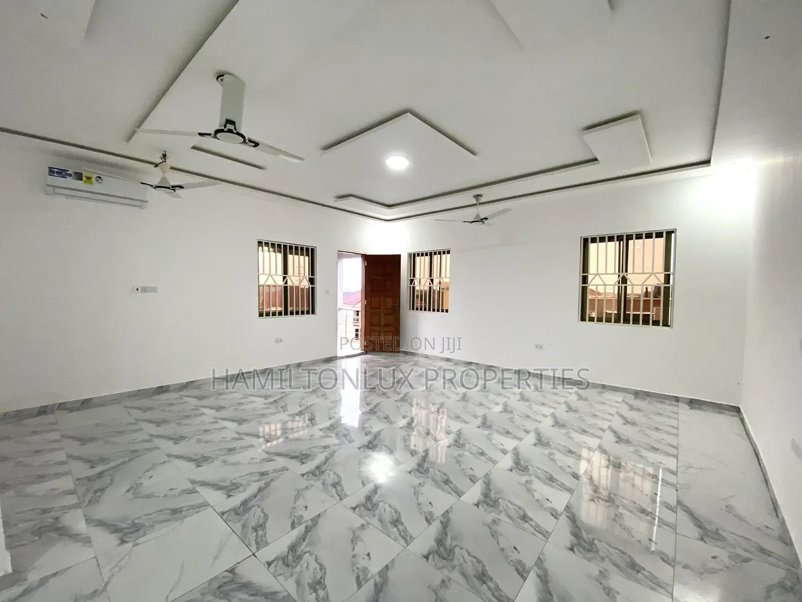 3bdrm Apartment in Tse Addo, Tseaddo for rent